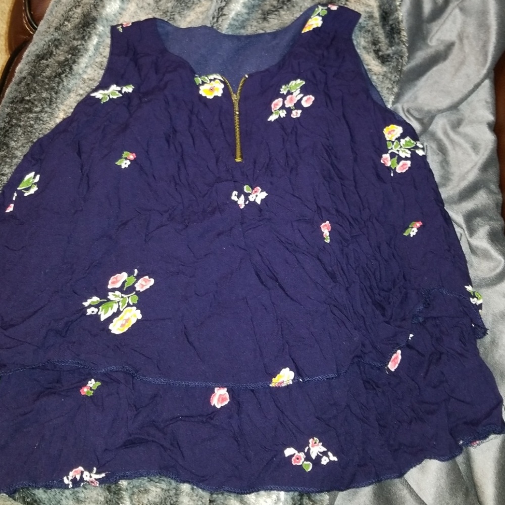Aeropostale Girls sleeveless top with zipper a